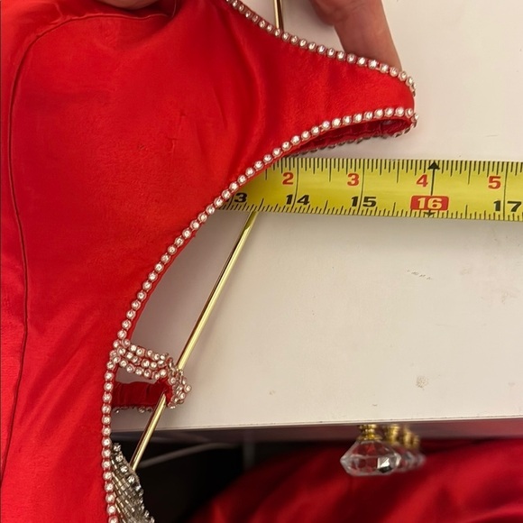 Red Sleeveless Halter Backless Gown - Picture 9 of 11